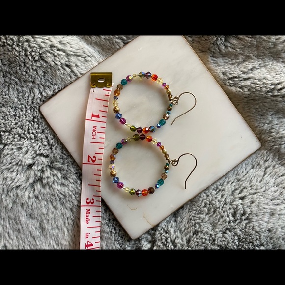Rainbow colored glass bead hoops - Picture 6 of 6